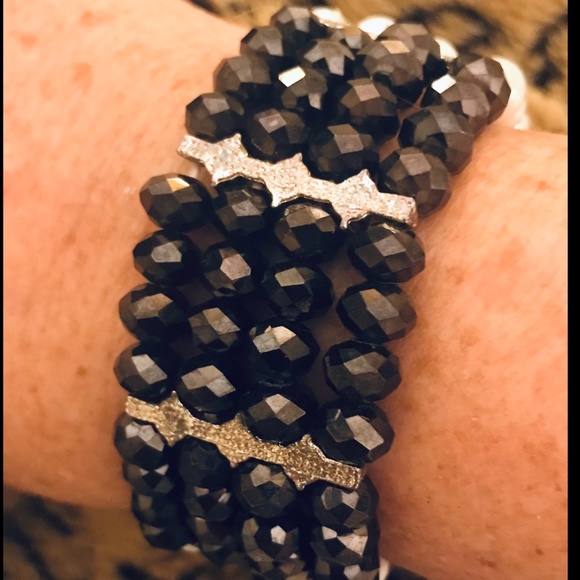 PEARL & JET BRACELET MULTI LAYER STRETCH  LUNA Beaded  NEW CONDITION - Picture 4 of 12
